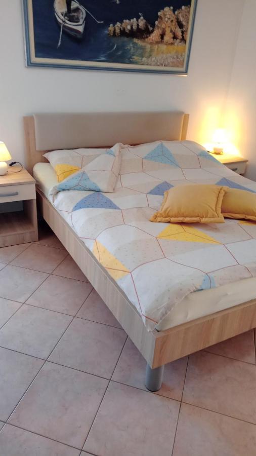 לאבין Apartments Radovic מראה חיצוני תמונה